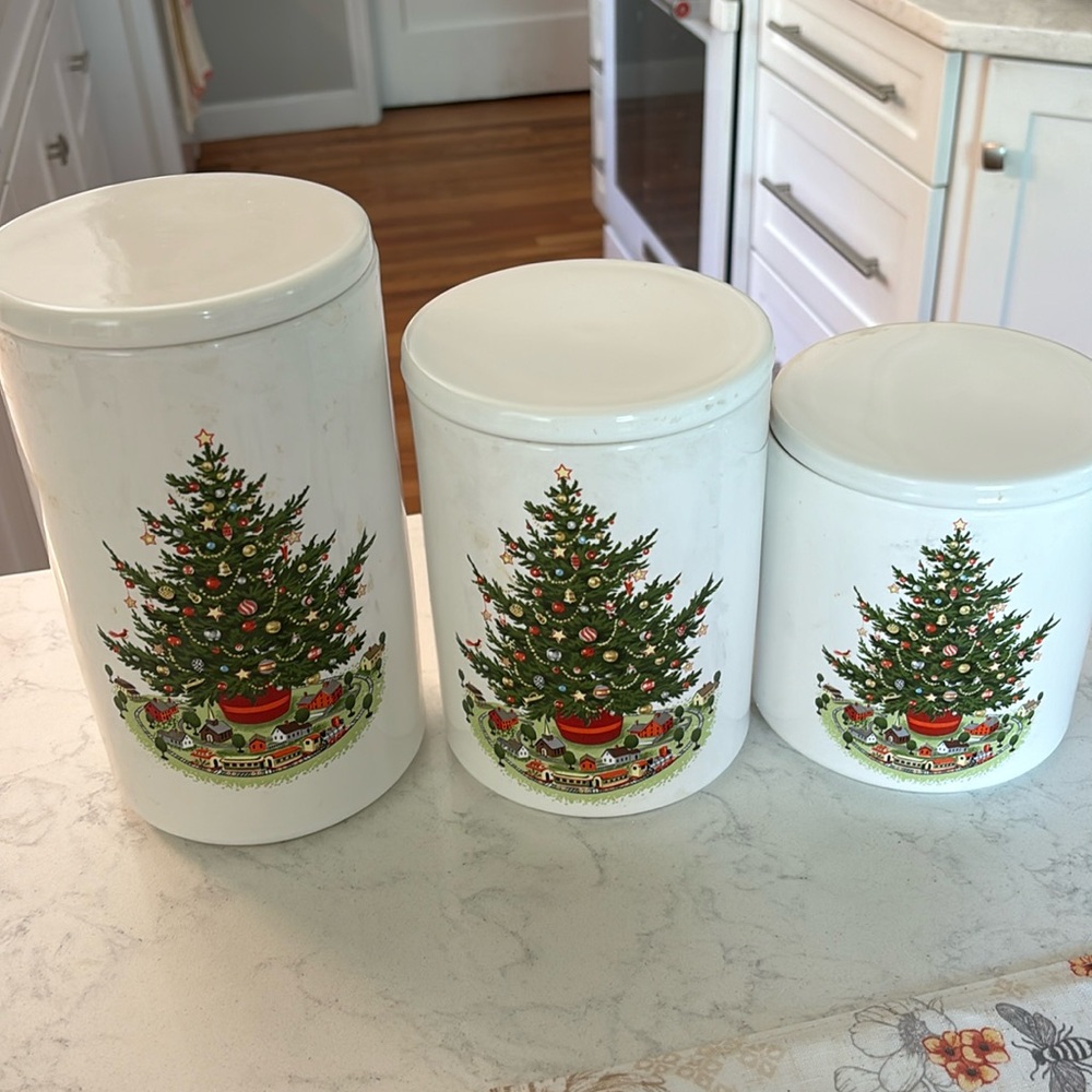 Christmas canister set